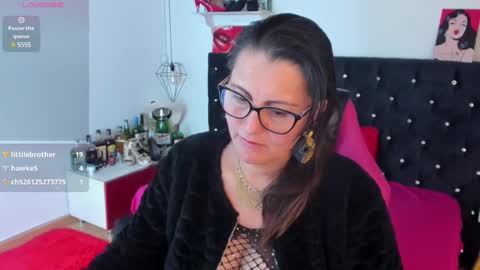 Snapshot of d_martii chatting on 03.05.25 Mia online show from 03.05.25
