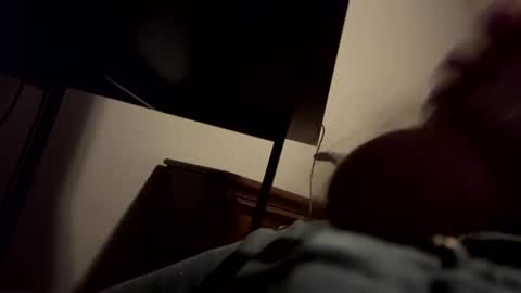 Snapshot of d_onut chatting on 12.30.24 d_onut online show from 12.30.24