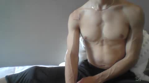 Snapshot of dabeibe chatting on 03.10.25 Jewbb online show from 03.10.25