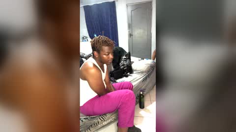 Snapshot of dad_tothesehoes chatting on 02.16.26 dad_tothesehoes online show from 02.16.26