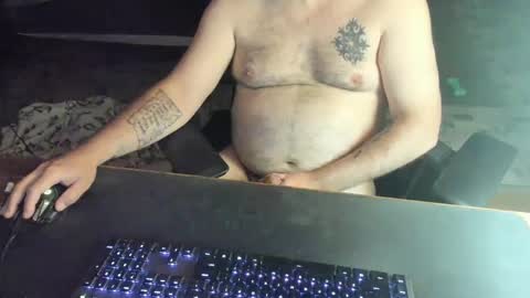 Snapshot of dadbodfatrod chatting on 09.13.25 Daddy online show from 09.13.25