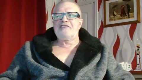 Brian ... online show from 02.12.25