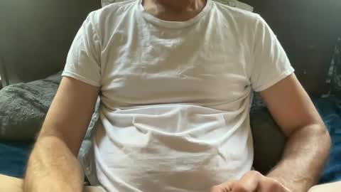 daddnextdoor online show from 09.16.25