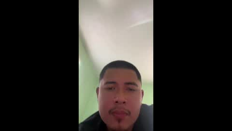 Snapshot of daddyangel5621 chatting on 02.03.25 daddyangel5621 online show from 02.03.25