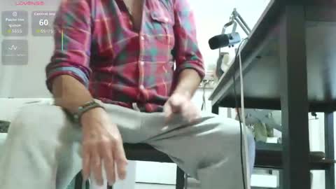 DaddyBear online show from 04.15.26