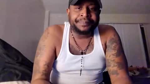 Snapshot of daddydickxm chatting on 02.08.25 daddydickxm online show from 02.08.25