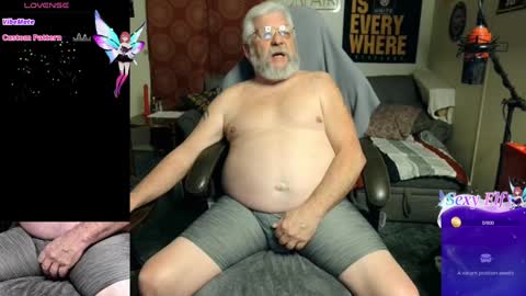 Snapshot of daddydom4fun chatting on 01.30.25 Daddydom4fun online show from 01.30.25