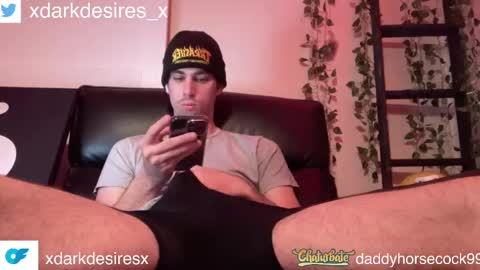 Snapshot of daddyhorsecock99 chatting on 01.27.25 daddyhorsecock99 online show from 01.27.25