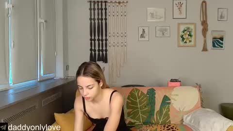 Zoe online show from 10.26.25