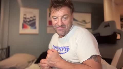 Snapshot of daddyswede23 chatting on 09.10.25 daddyswede23 online show from 09.10.25