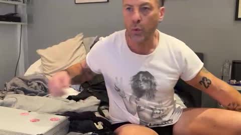 Snapshot of daddyswede23 chatting on 04.10.26 daddyswede23 online show from 04.10.26