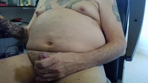 Snapshot of daddytrash chatting on 06.14.26 daddytrash online show from 06.14.26