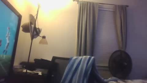 Snapshot of daddyyankeeny chatting on 12.18.24 daddyyankeeny online show from 12.18.24