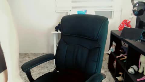 Snapshot of dae_lune chatting on 02.05.26 dae_lune online show from 02.05.26