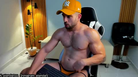 Snapshot of dafboy_ chatting on 01.12.25 Allan Daf online show from 01.12.25