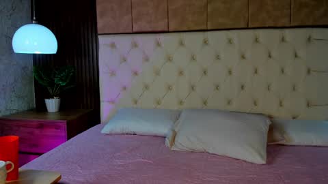 dafne_hillss online show from 10.10.25