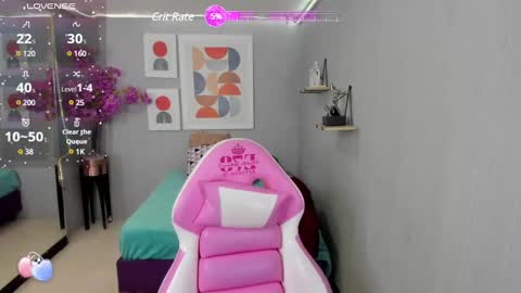 dafne huges online show from 12.19.24