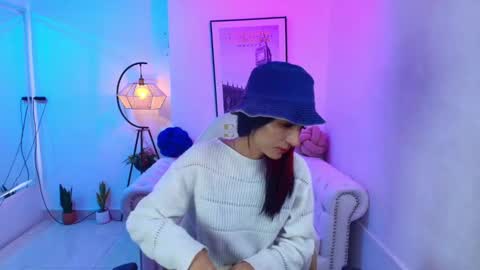 dafne huges online show from 01.19.25