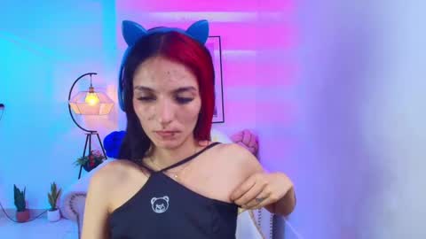 dafne huges online show from 01.19.25