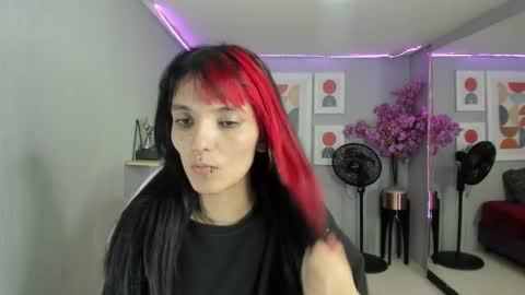 dafne huges online show from 02.10.25