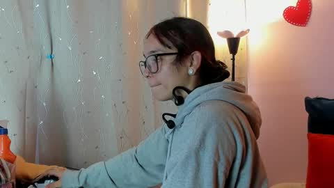 dafnemel online show from 02.23.26