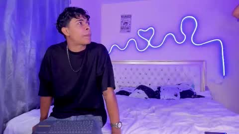 dafnezahiraa  online show from 10.05.25