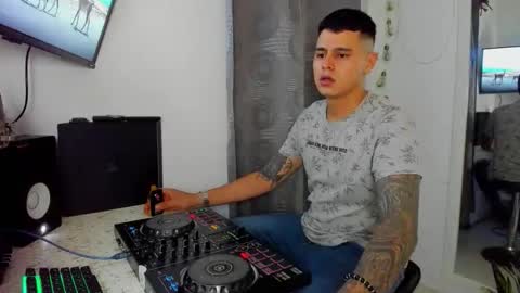 my name is Jhon and I live in colombia online show from 05.28.26