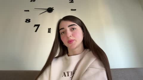 Mia online show from 03.25.26