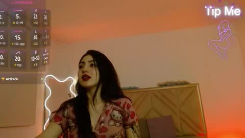 Snapshot of dahia_tay chatting on 10.03.25 dahia  online show from 10.03.25