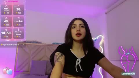 Snapshot of dahia_tay chatting on 10.17.25 dahia  online show from 10.17.25