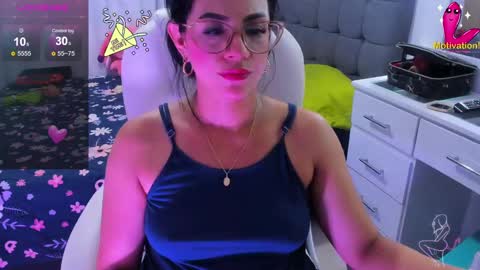 Snapshot of dahian_carter chatting on 01.05.25 Dahian online show from 01.05.25