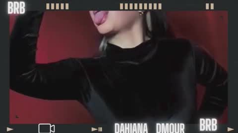 Dahiana  online show from 11.23.25