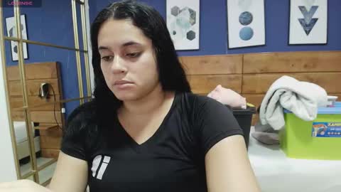  Dahiana  online show from 09.25.25