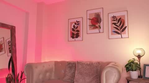 Snapshot of dahiana_walcott chatting on 02.23.26 Dahiann Walcott online show from 02.23.26