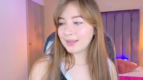 Dahlia online show from 03.25.26