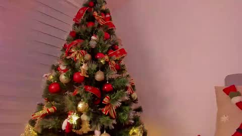 Dahli online show from 12.28.24