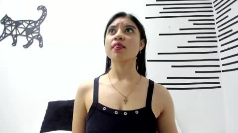 Snapshot of dahliacielo chatting on 05.27.26 Dahlia Cielo online show from 05.27.26