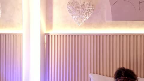 Daiana online show from 10.12.25