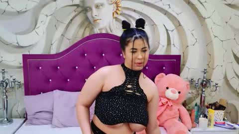 Snapshot of daiana_kimberly chatting on 02.25.26 Daiana Kimberly online show from 02.25.26