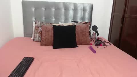 Snapshot of daiishawolf chatting on 09.21.25 Daiisha.. online show from 09.21.25