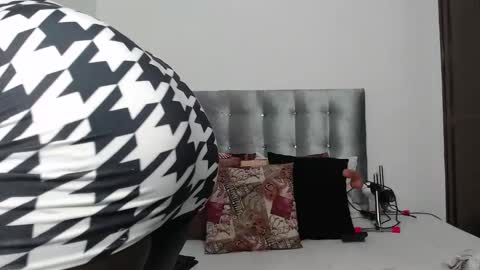 Snapshot of daiishawolf chatting on 10.16.25 Daiisha.. online show from 10.16.25