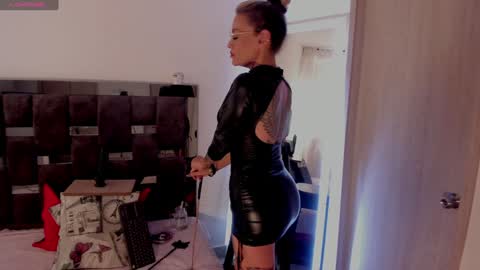 Snapshot of daila_jonnes chatting on 01.30.25 D A I L A online show from 01.30.25
