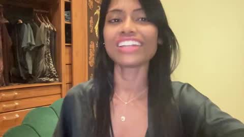 Snapshot of daily_dosessshhhh chatting on 12.31.24 AnnaCeleste online show from 12.31.24