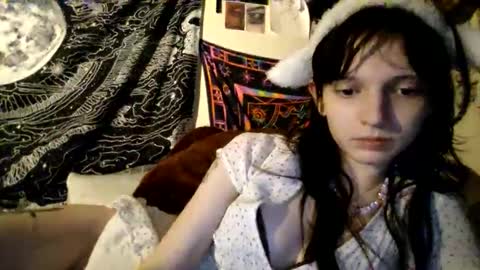 DaintyDarling online show from 02.21.25