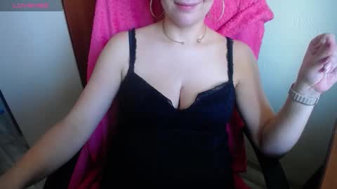 daintyygirl online show from 10.30.25