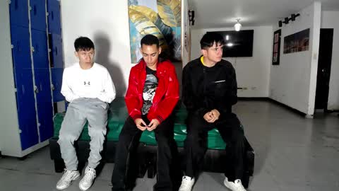 Snapshot of daiquirie chatting on 04.16.26 daiquirie online show from 04.16.26