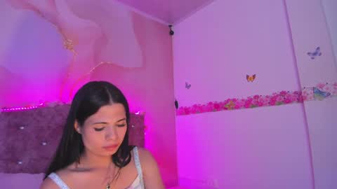 Snapshot of daisy__rose chatting on 12.26.24 Dai online show from 12.26.24