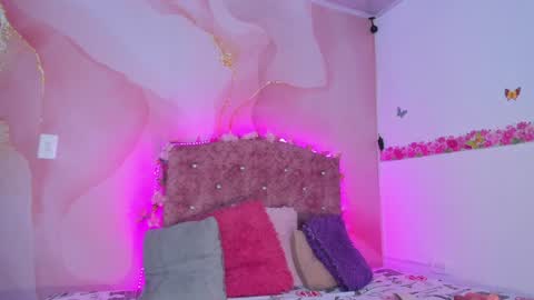 Snapshot of daisy__rose chatting on 01.02.25 Dai online show from 01.02.25