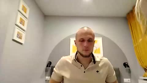 Daisy and Rathibor online show from 12.21.25