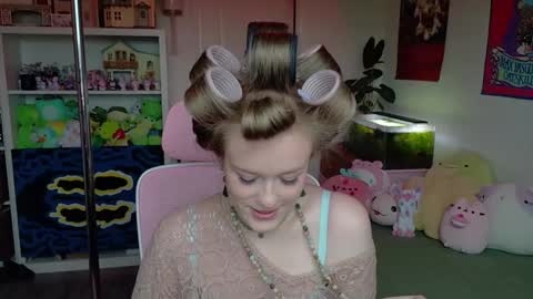Snapshot of daisy_dollxo chatting on 05.05.26 Daisy online show from 05.05.26